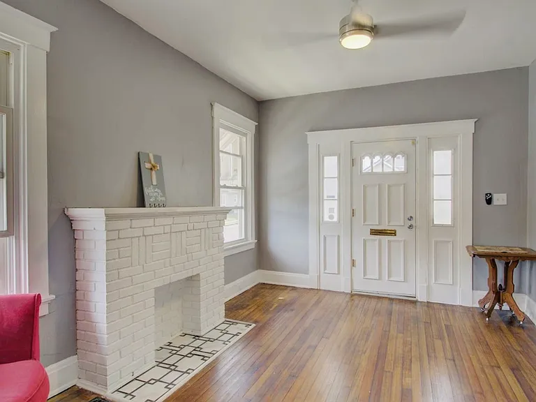 549 Church St — Photo 4