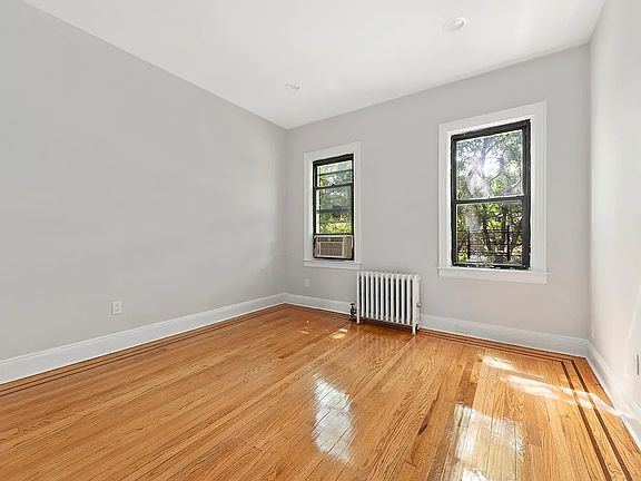 4th image of 701 Woodward Ave #2F