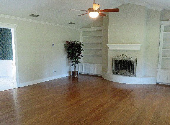 5th image of 104 Longhorn Dr