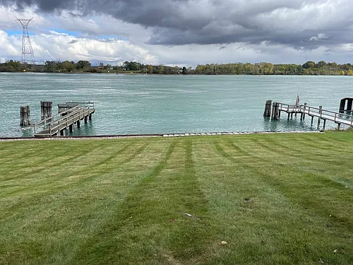 4029 River Rd Photo 1