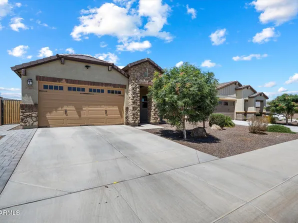 17460 W BUTLER Avenue, Waddell, AZ 85355