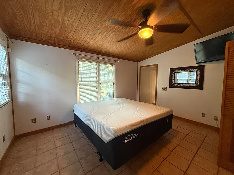 600 Elm Ave — Photo 10