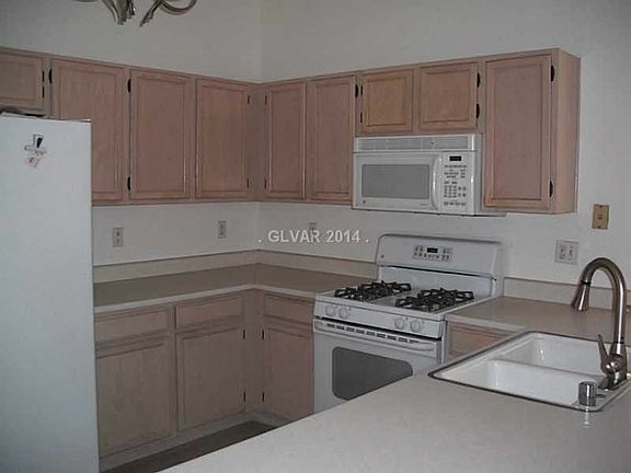 5th image of 5709 Ocean Beach Dr