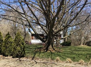 4522 Airline Dr, Muskegon, MI 49444