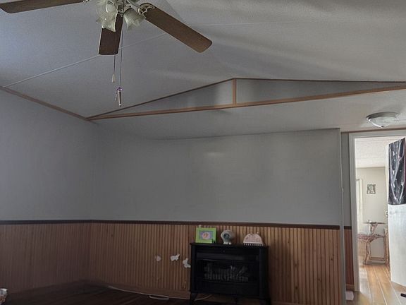 2nd image of 155 Meadow View Cir #28