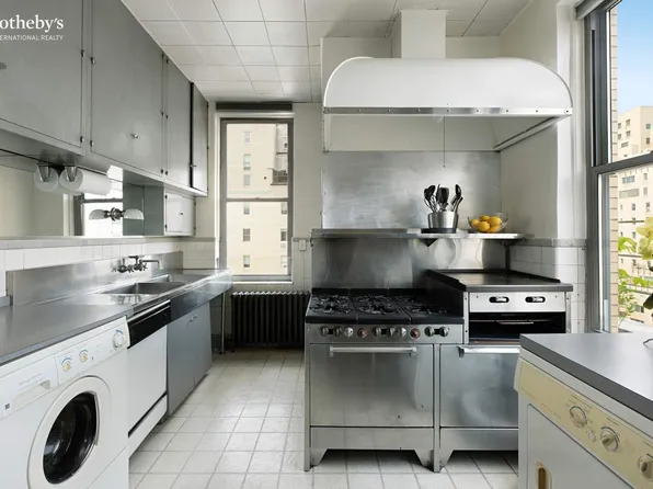 19 East 72nd Street image 9 of 15