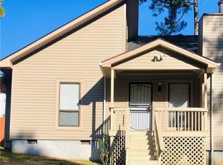 824 Rumford Pl, Fayetteville, NC 28303
