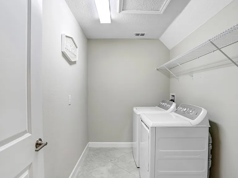 8721 Savory Walk Dr — Photo 42