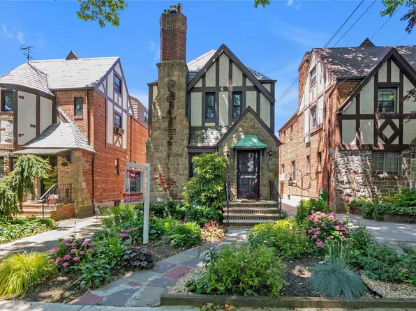 26-12 168th Street, Flushing, NY 11358