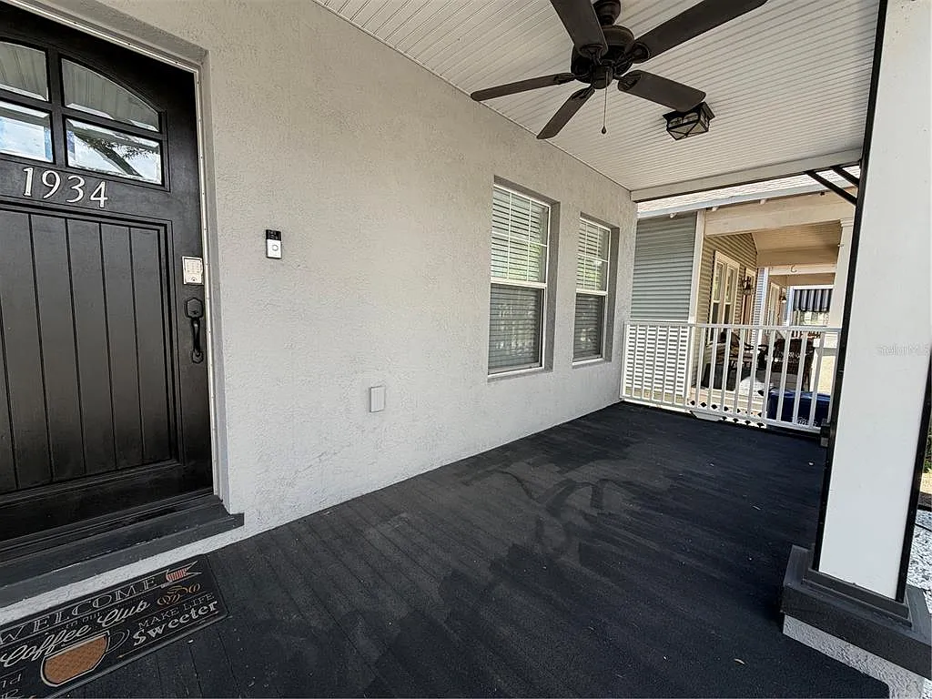 3 bed, 2.5 bath, 1498 sqft, $3,600 — Photo 2