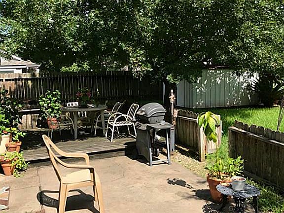 3rd image of 8047 Big Oak Trail Dr