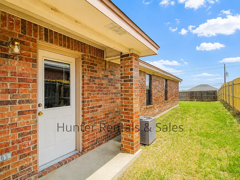 3507B Dustin Ct — Photo 27