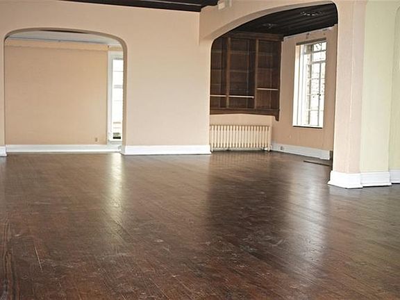 5th image of 614 Fair Oaks Ave