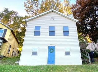 217 Wisconsin Dr, Jefferson, WI 53549