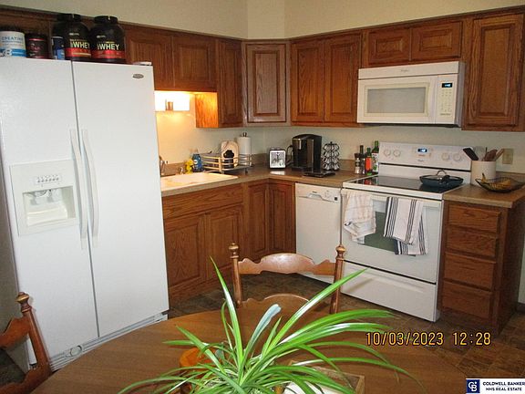 2nd image of 6921 Huntington Ave