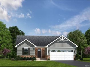 6813 Crystal Harbour Dr, Middletown, OH 45042