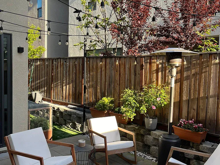 5685 Mulholland Ave — Photo 14