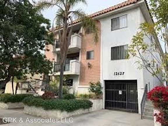2nd image of 12627 Matteson Ave #10427807