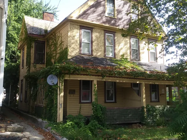 416 11th St, Beaver Falls, PA 15010