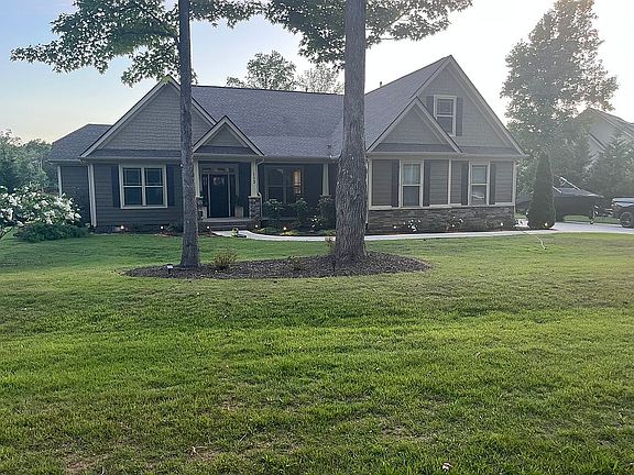 3rd image of 113 Crawford Lake Dr