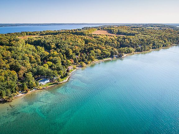 Shoreline to the South