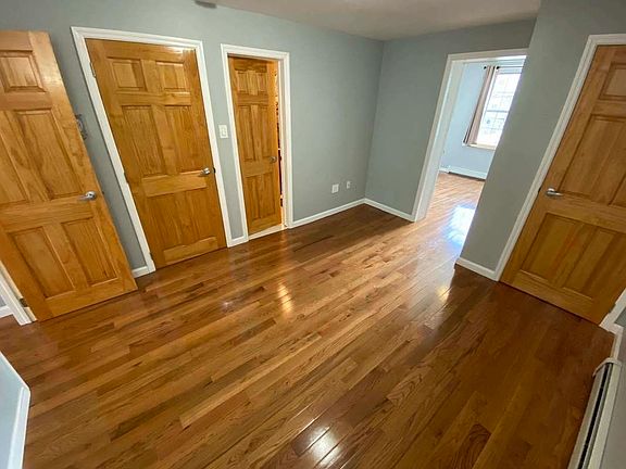 5th image of 21-23 23rd St #2T