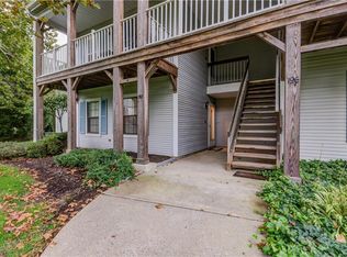 197 Wycoff Way W, East Brunswick, NJ 08816