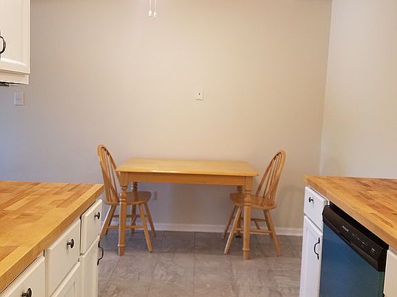2nd image of 4931 W 87th St