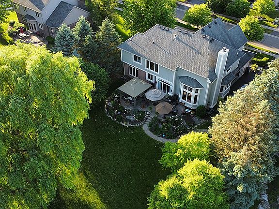 3rd image of 4613 Waterbury Dr