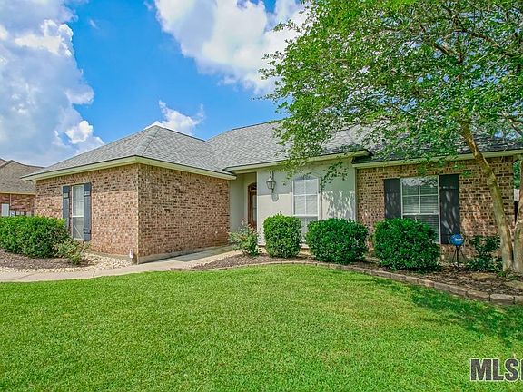 3rd image of 13451 W Angelle Ct
