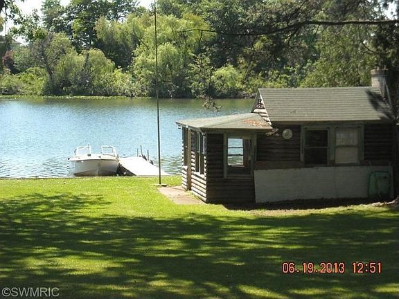 2nd image of 259 Lakeshore Dr