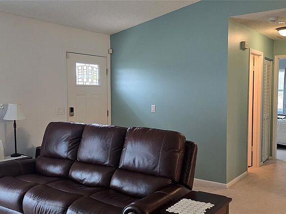 5th image of 2050 SW Aquarius Ln