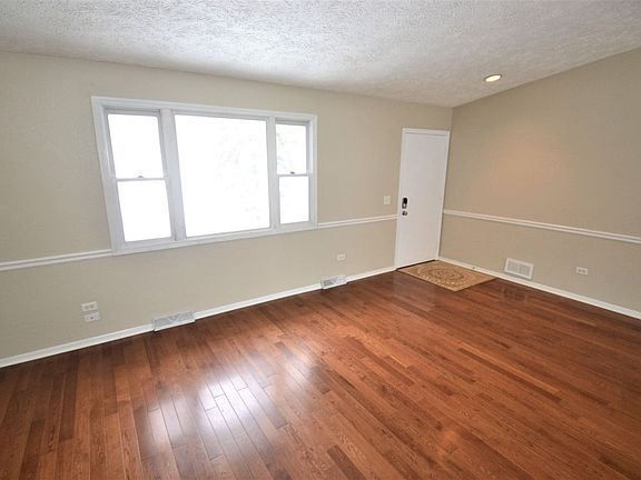 2nd image of 11361 W 33rd St