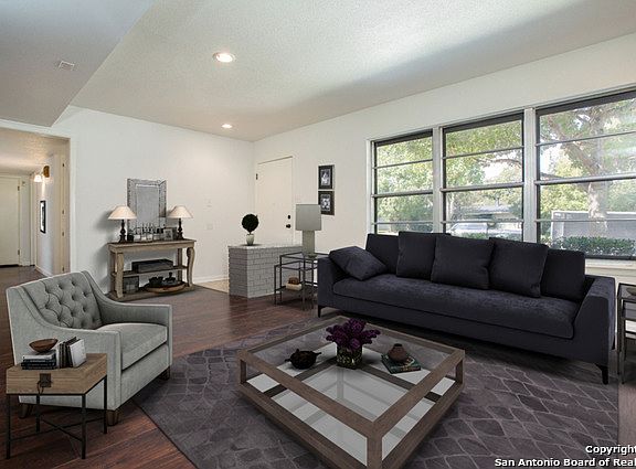 5th image of 134 Verdant St