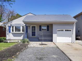 212 Walnut Creek Ln, Toms River, NJ 08753