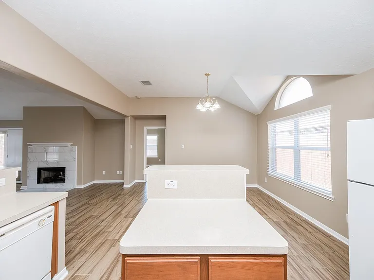 19247 Dillsbury Ct — Photo 15
