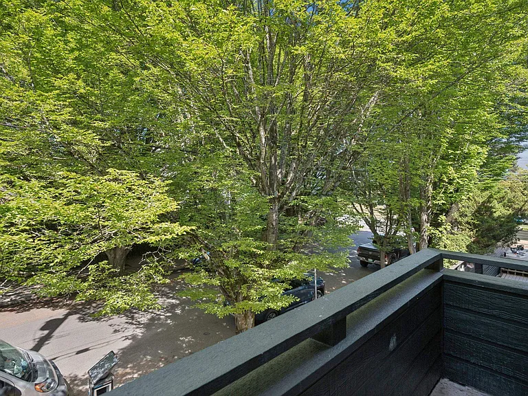 1060 Cypress St — Photo 13