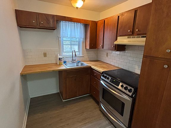 4th image of 40-1 Huguenot St