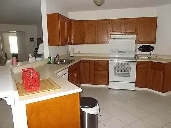 5th image of 3002 Woodgate Dr