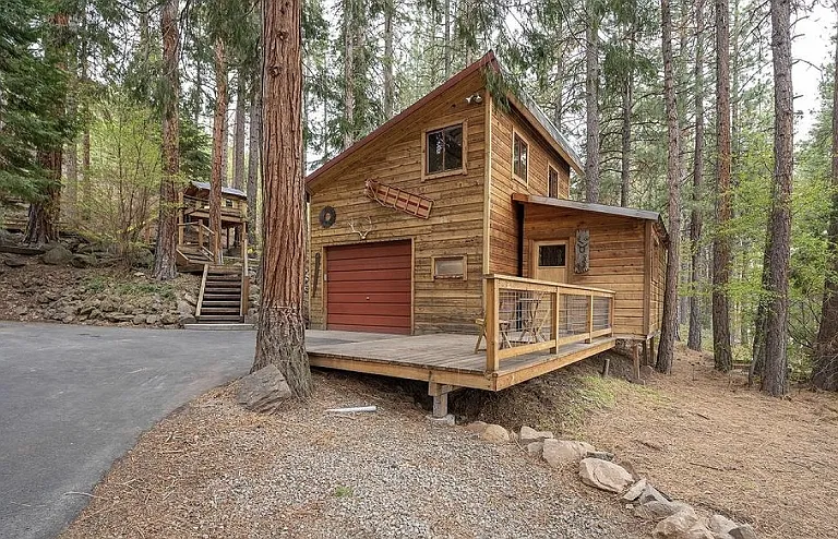 626 Bear Valley Rd — Photo 3