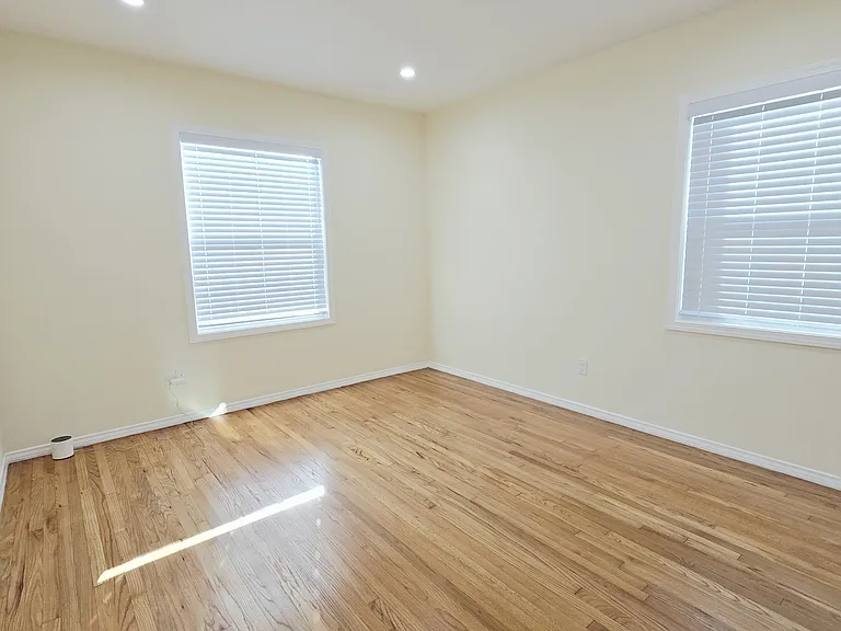 3633 Veteran Ave — Photo 14