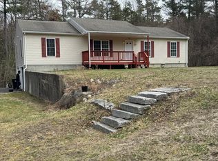 115 Flag Swamp Rd, Dartmouth, MA 02747