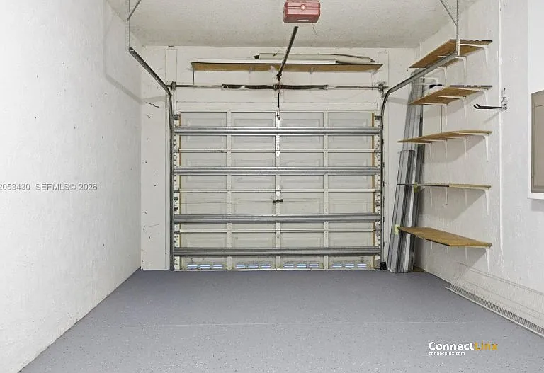 2066 Madeira Dr — Photo 16