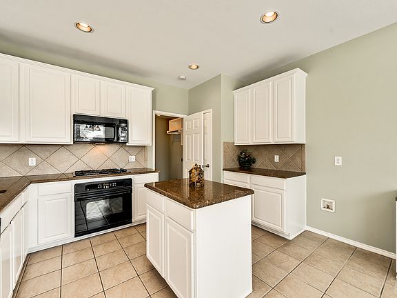 5th image of 9749 Lovers Ln