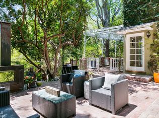 3767 Reklaw Dr, Studio City, CA 91604