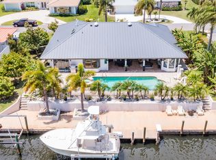 8908 SE Star Island Way, Hobe Sound, FL 33455