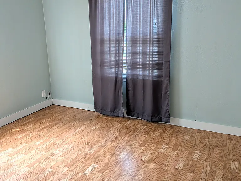 1436 Curtis Ave — Photo 15