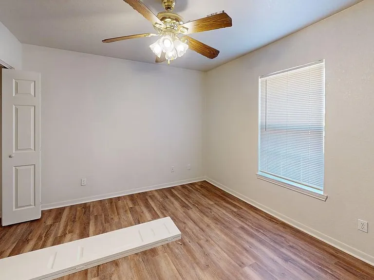 3802 Pecos Ct — Photo 18