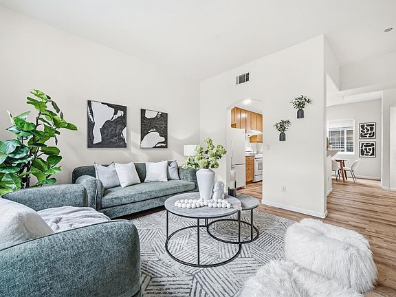 3rd image of 59 Wind Song