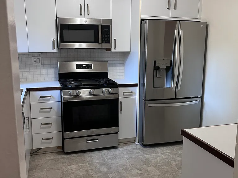 18350 Hatteras St #152 — Photo 2